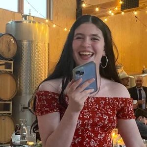 Meet your Posher, Zoe